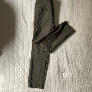 A New Day (Target) stretch pants - size 6